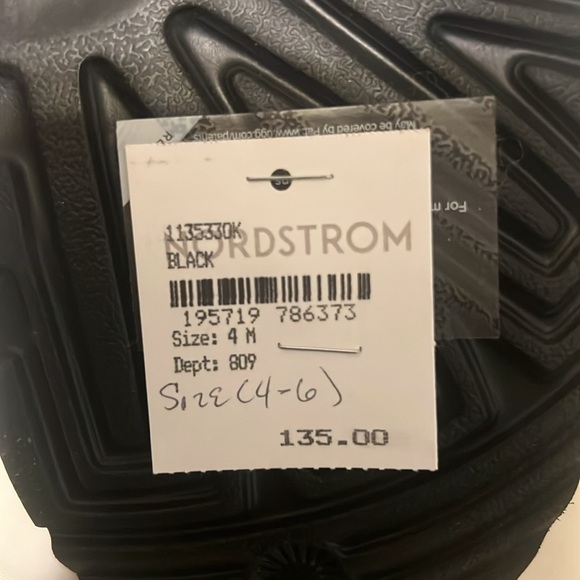 Girls Sequin UGG boots￼ - Picture 4 of 4